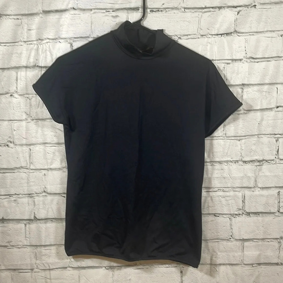 Tommy Bahama 18 golf Black mock turtleneck top Medium - Picture 1 of 4